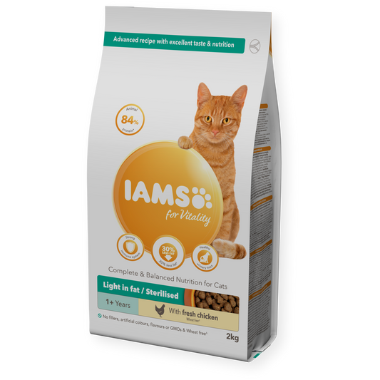 Iams Cat for Vitality Light in fat/Sterilised Adult/Senior Fresh Chicken