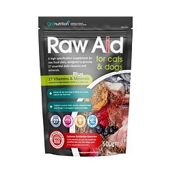 Packaging of GWF Nutrition RAW Aid for Dogs & Cats, showing the product as a supplement for cats and dogs with visual elements of vitamins and minerals.