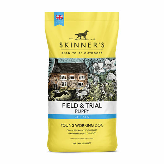 A bag of Skinner's Field & Trial Puppy Food Chicken, with a picture of a house and a garden on the front.