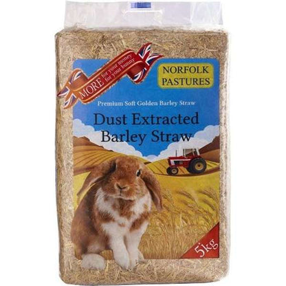 Packaging of Norfolk Pastures Barley Straw XL featuring a picture of a rabbit and a field, with product details and branding.